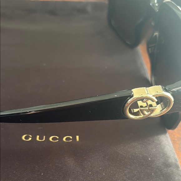 NEW Gucci Sunglasses Black Oversized Sunglasses never worn GG1692S - Picture 9 of 10